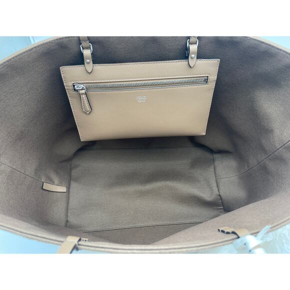 NEW FENDI ROLL LARGE LOGO FF CARRY ALL SHOPPER TOTE BAG NWT AUTHENTIC! - Picture 6 of 15